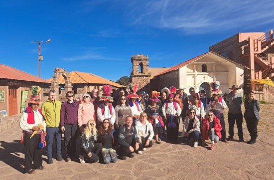 pokraj sicuani slike ova plava crkva