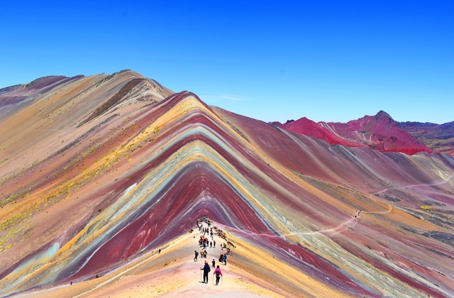 rainbow mountain putolovac peru